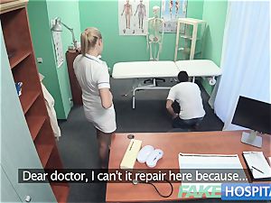 fake clinic Hired handyman jizzes all over nurses culo